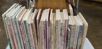 〈５月のミニコーナー〉「おべんとう作り」　〈May Mini Corner 〉　”Making bento boxes”