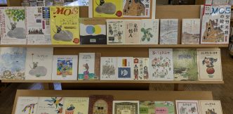〈６月の一般コーナー②〉「レオ・レオニの絵本」「安野光雅の絵本」　〈June Special Corner②〉　”Leo Lionni’s picture books””Picture books by Mitsumasa Anno”